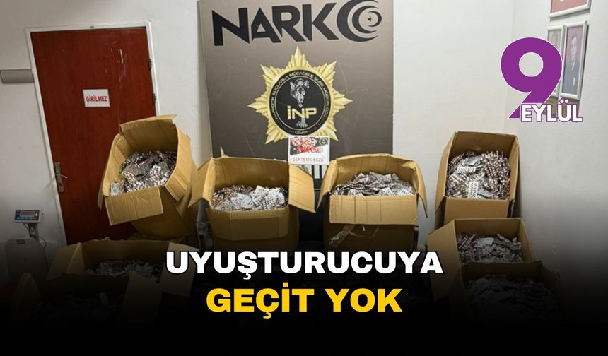 İzmir'de zehir tacirlerine ağır darbe: Dağıtım merkezi olarak kullanılan depodan yüz binlerce hap çıktı