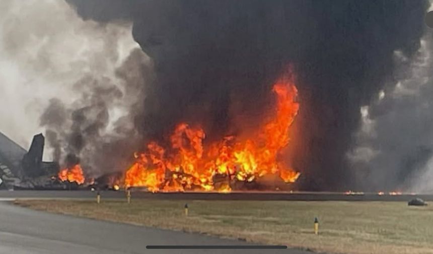 Uçak düştü! Çok sayıda ölü var