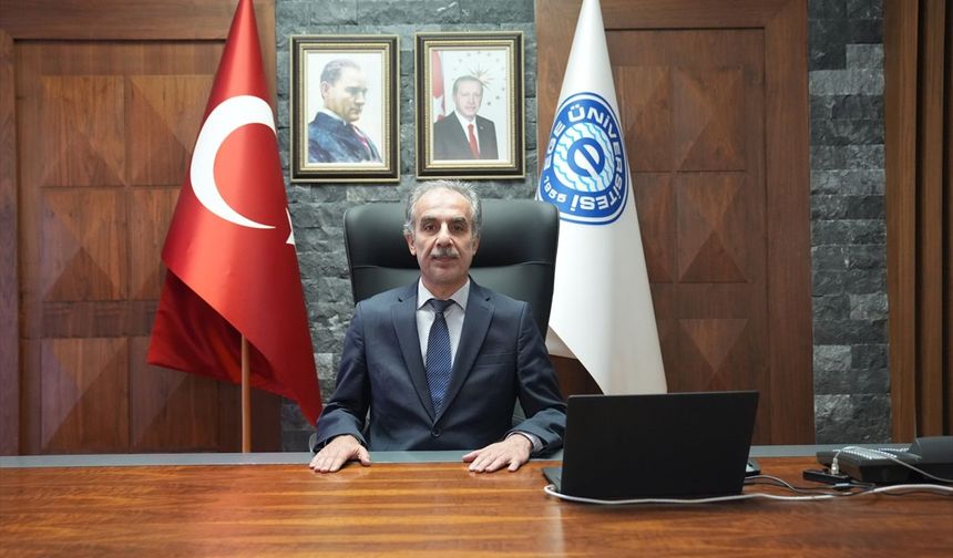 Ege Üniversitesinde rektörlükte bayrak değişimi