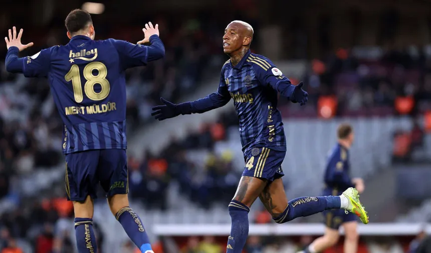 Fenerbahçe, Talisca’yla masaya oturuyor
