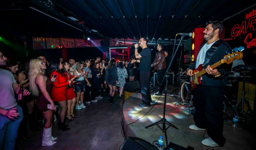 Öğretmenler Mistral Carrera’da Fondip konseriyle eğlendi