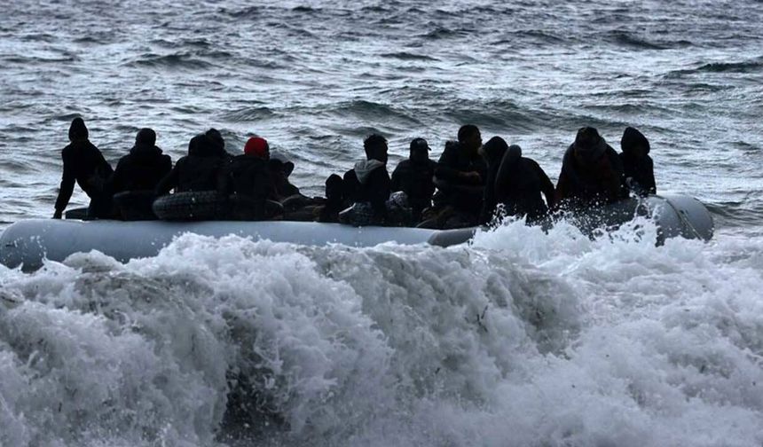İzmir açıklarında göçmen operasyonu: 4’ü çocuk 73 kişi yakalandı
