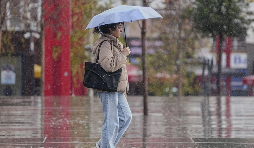 Meteoroloji il il uyardı: Sağanak geliyor, bazı bölgelerde kar bekleniyor
