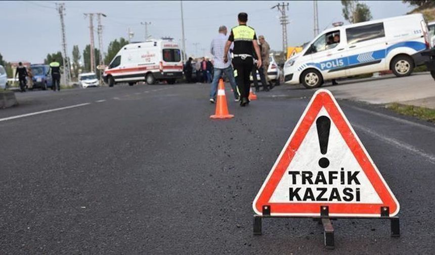 Buca Batı çıkışındaki kaza trafiği kilitledi: O yön geçici olarak kapandı