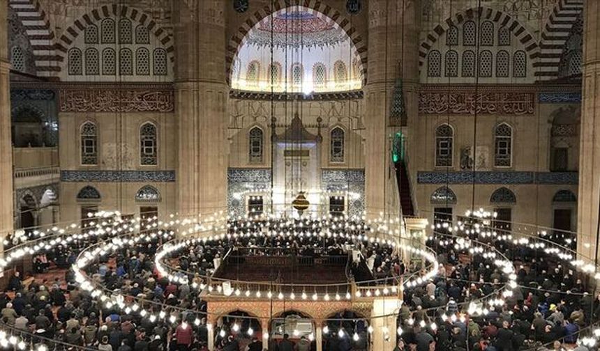 Üç aylar bugün başlıyor!