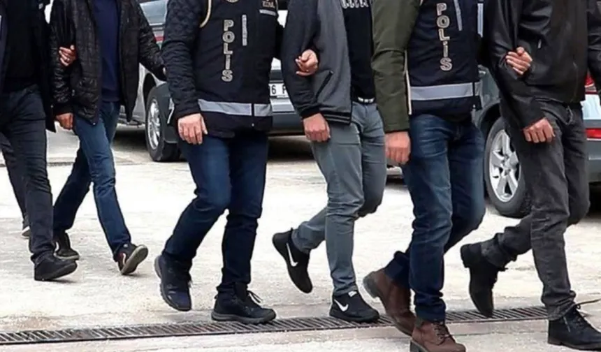 Emniyette köstebek operasyonu: 'Casperlar' çetesine bilgi sızdıran 9'u polis 17 kişi yakalandı