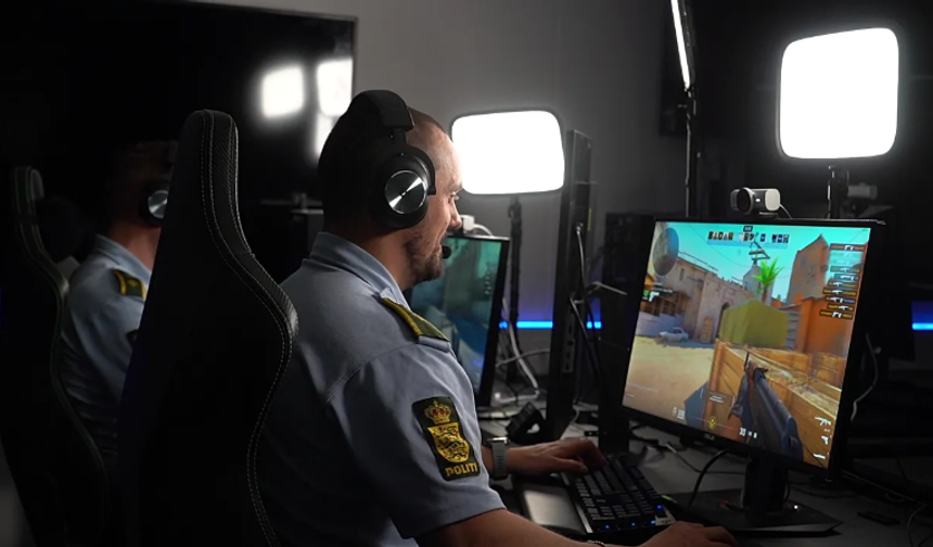 Danimarka Polisi Oyunlarda Devriyeye Çıktı