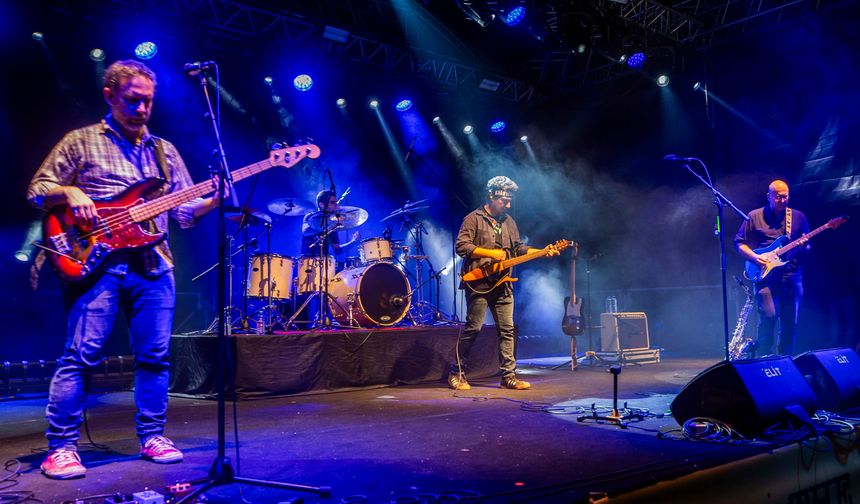 İzmirliler Sevgililer Günü’nü Pinhani ile kutladı