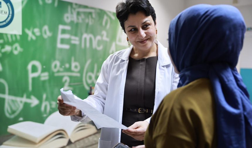 Başkan Kınay’dan öğrencilere müjde: KARBE Barış Mahallesi’nde büyüyor