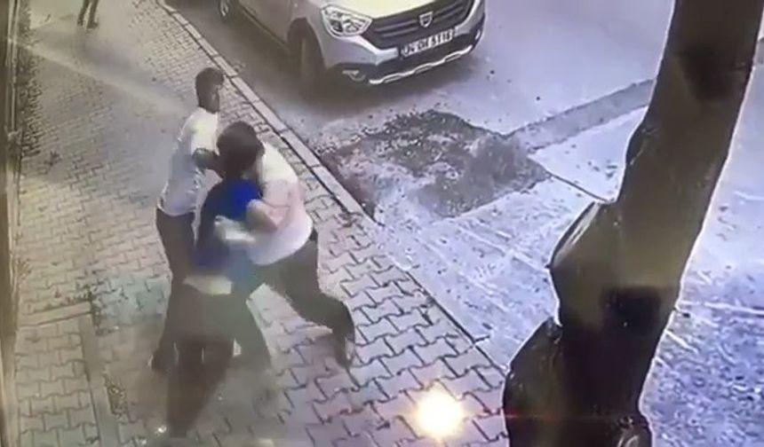 Bayraklı’da yüksek ses tartışması: 6 yaralı!