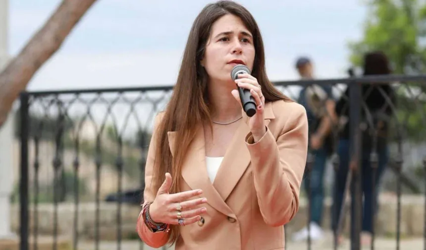 Çeşme Belediye Başkanı Lal Denizli adliyede