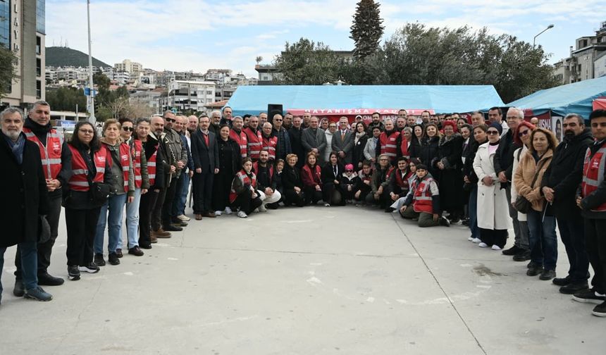 Kuşadası’nda tek ses: CHP örgütünden Ömer Günel için dayanışma nöbeti