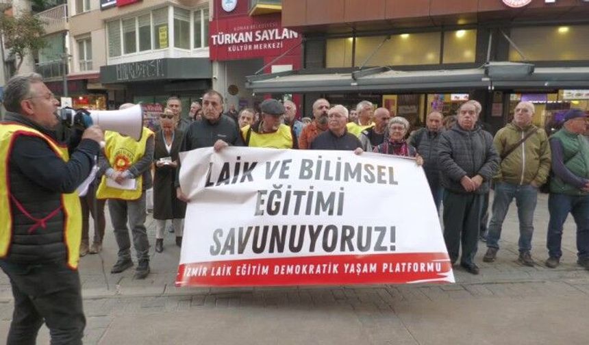 İzmir'de 'Ramazan Genelgesi' protestosu