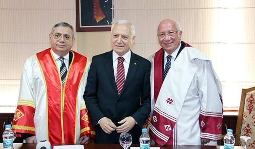 Prof. Dr. Mehmet Haberal’dan dünyaya vicdan çağrısı: Önce insan olun!