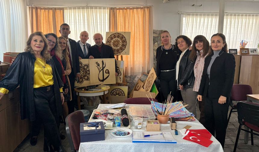 Müzikle dirilen anılar: Buca’da kalplere dokunan buluşma