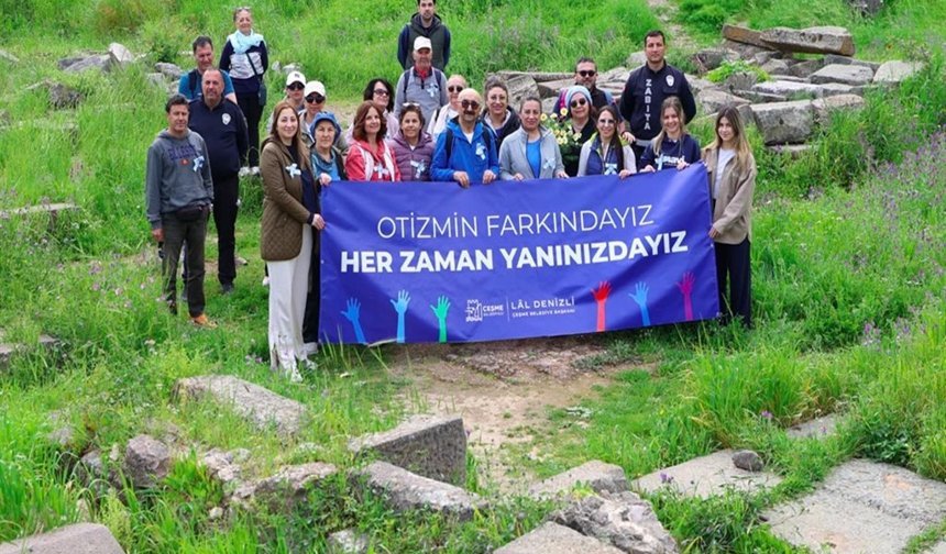 Çeşme’de otizm için adım adım farkındalık: “Her zaman yanınızdayız” mesajı verildi