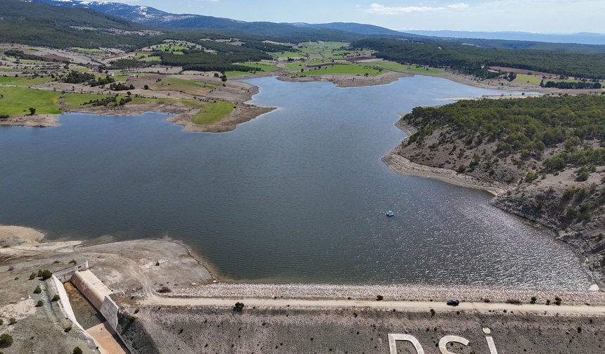 Uşak'ta Küçükler Barajı küllerinden doğdu