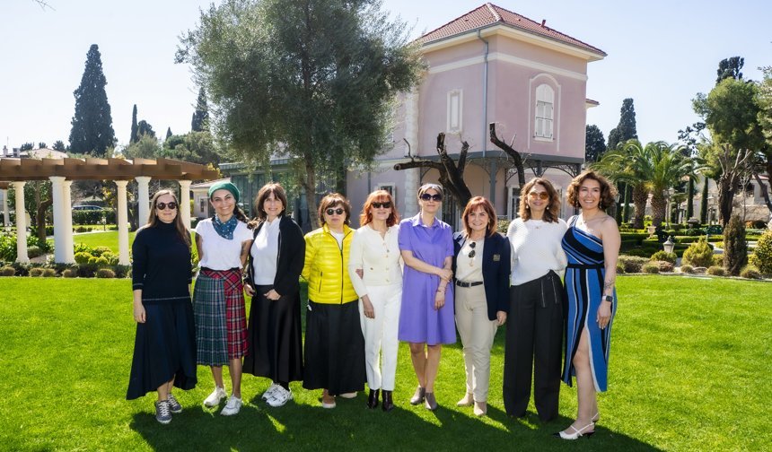 Demet Cengiz Arcademia’da okurlarıyla buluştu