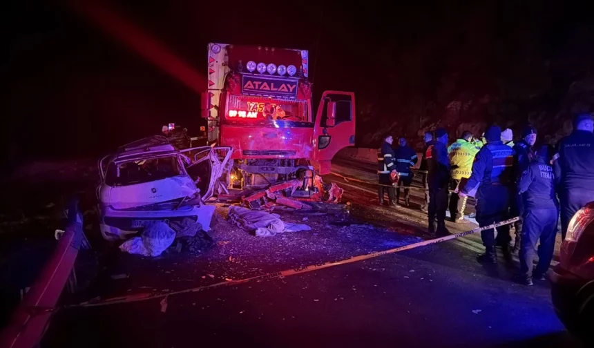 Feci kaza; Ölü ve yaralılar var