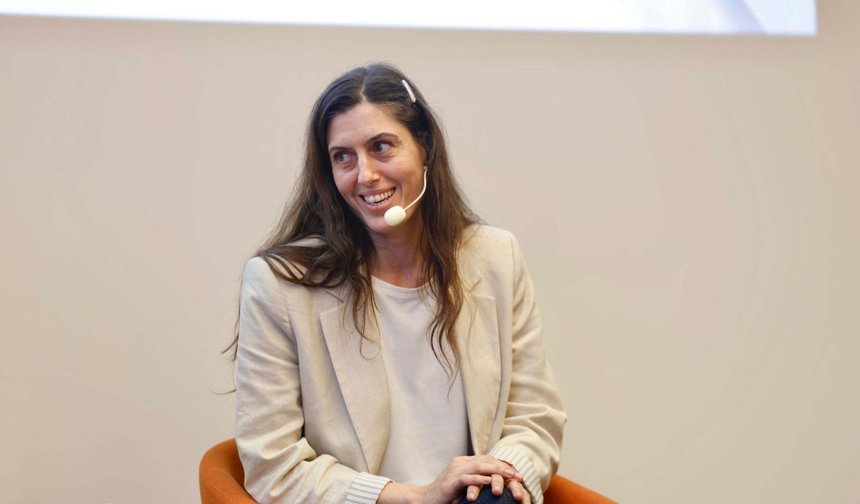 Ünlü Makyaj Ustası Gila Benezra'dan İzmir'de 'Işık ve Kamera' Dersi!