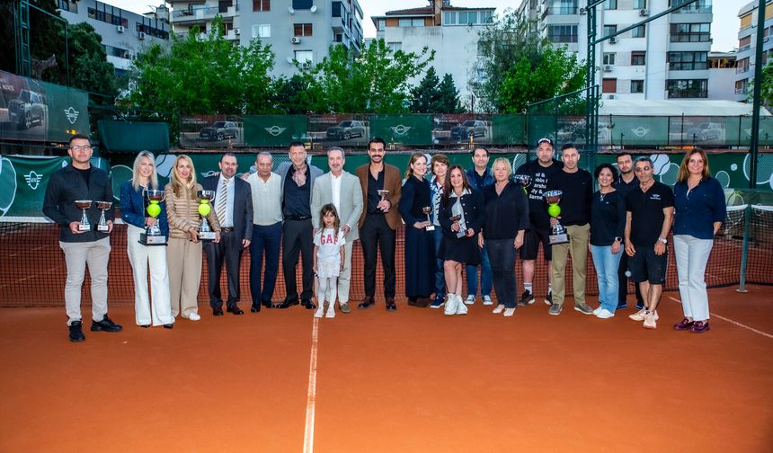 Öner Akgerman tenis turnuvasında anıldı