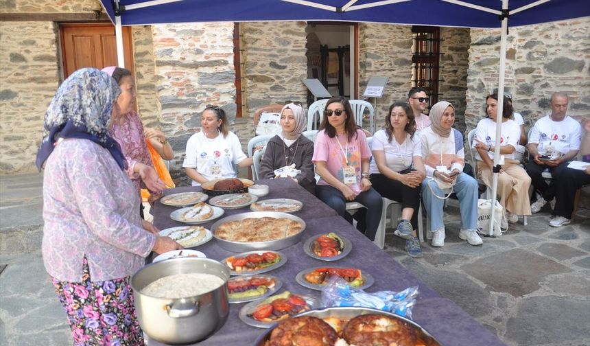 İzmir’in asırlık lezzetleri meslek lisesi öğretmenlerine emanet