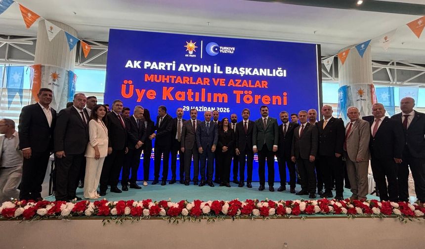 Aydın'da muhtarlar AKP'ye katıldı