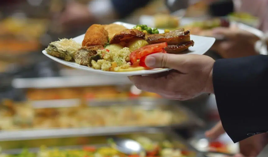 Restoranlarda yeni dönem başladı