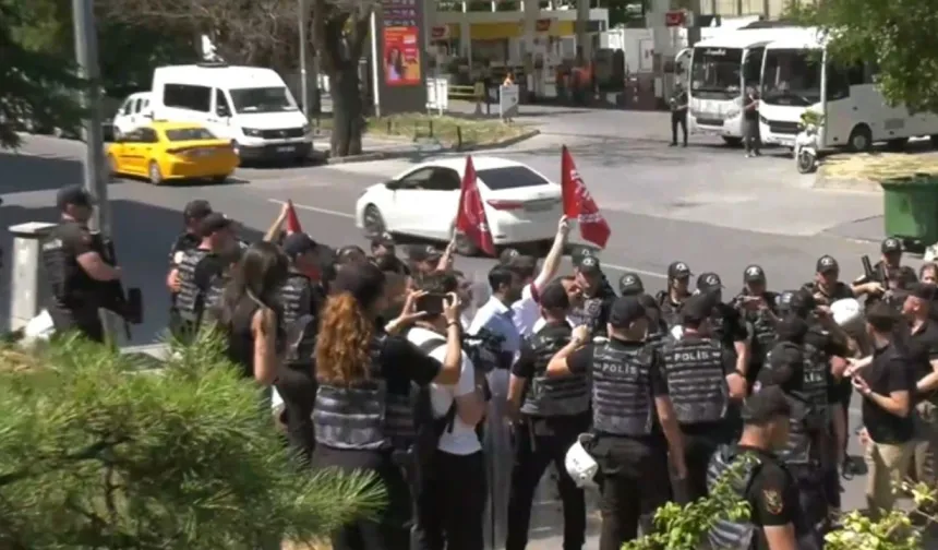 NATO protestosuna polis müdahalesi: Çok sayıda gözaltı