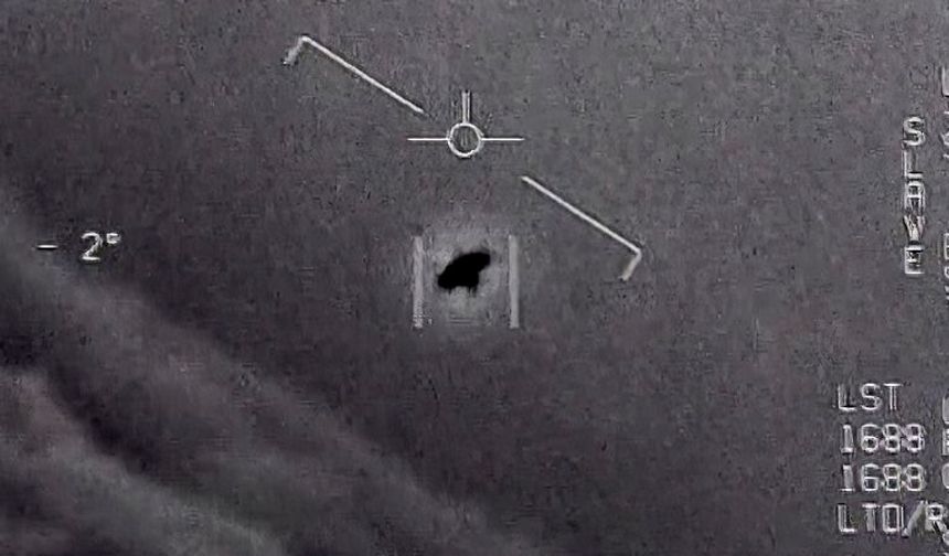 Pentagon’dan yeni UFO belgeleri