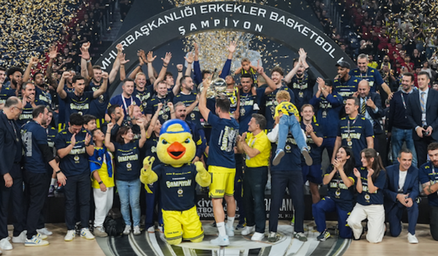 Fenerbahçe kupayı kaptı