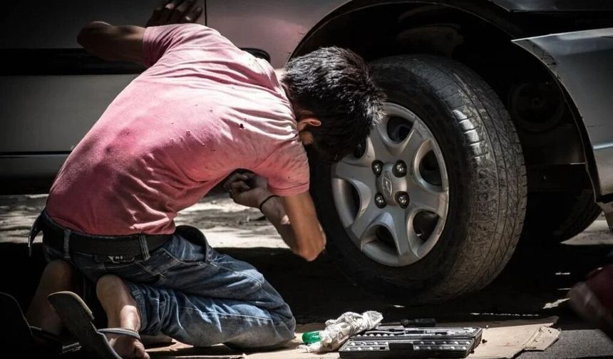 Yoksulluk çocukları işçiliğe itti: 882 bin çocuk çalışıyor