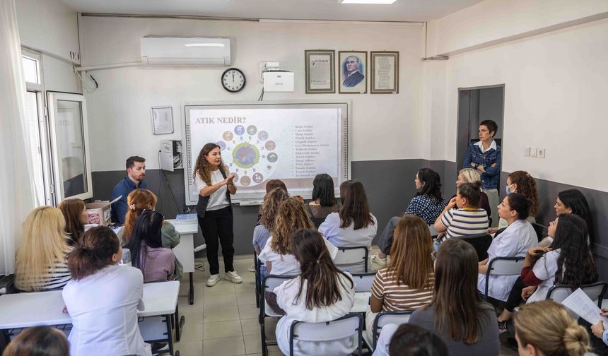 Bornova’da yeşil dönüşüm sınıflardan başlayacak