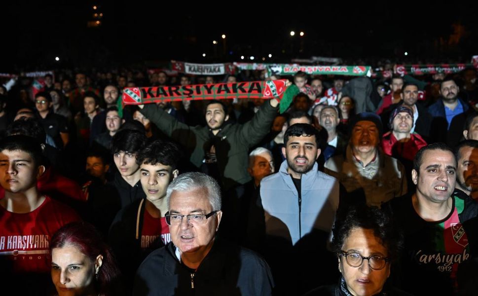 İzmir’deki Taraftarlar, Karşıyaka Stadyumu İçin Seslerini Duyurdu