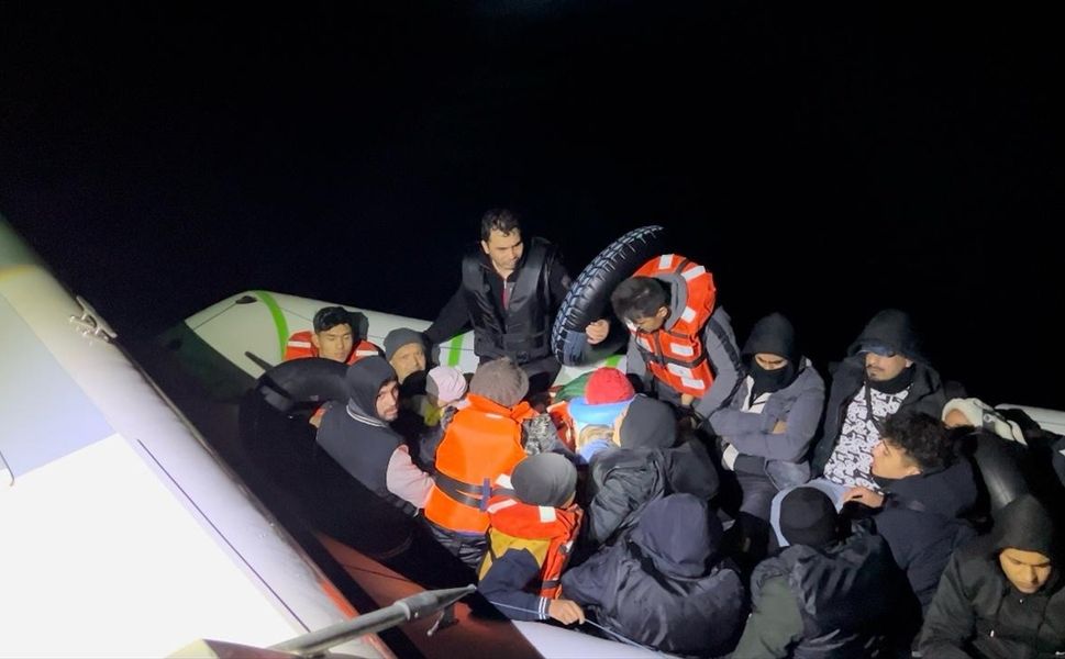 İzmir'de 86 kaçak göçmen yakalandı