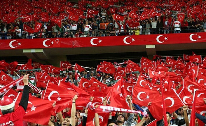 Euro 2020'de Azerbaycan'daki maçlar seyircili oynanacak