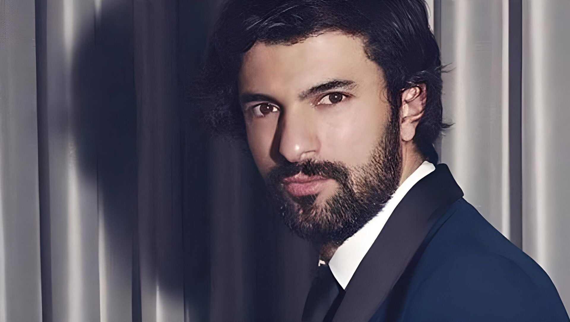 Engin Akyürek Kimdir?