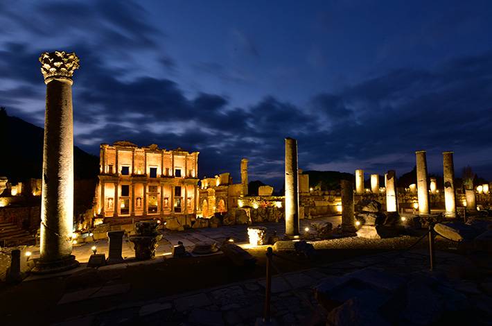 Efes Antik Kenti ziyaret saatleri