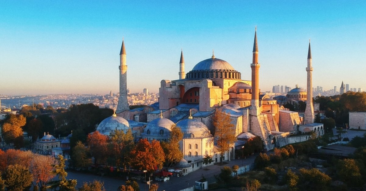 ayasofya-camii-nerede-istanbul-ayasofya-camisi-tarihi-hikayesi