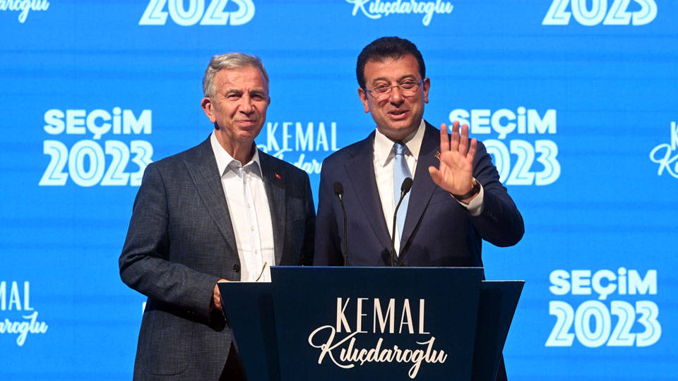 ekrem-imamoglu-ile-mansur-yavas-in-sinan-ogan-la-gorusmesi-gundemde