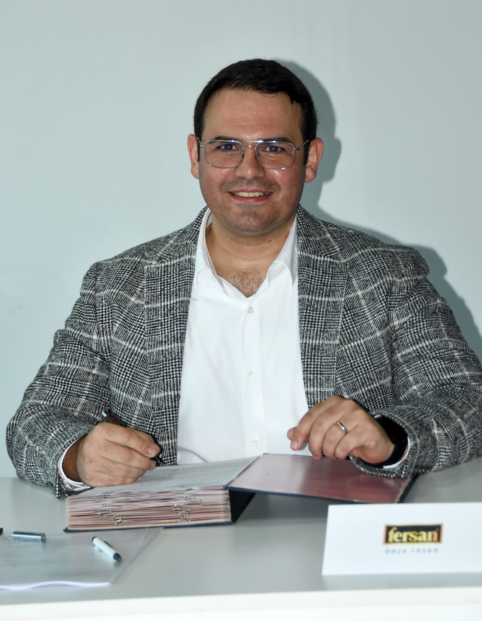 Gürhan Güven tekli