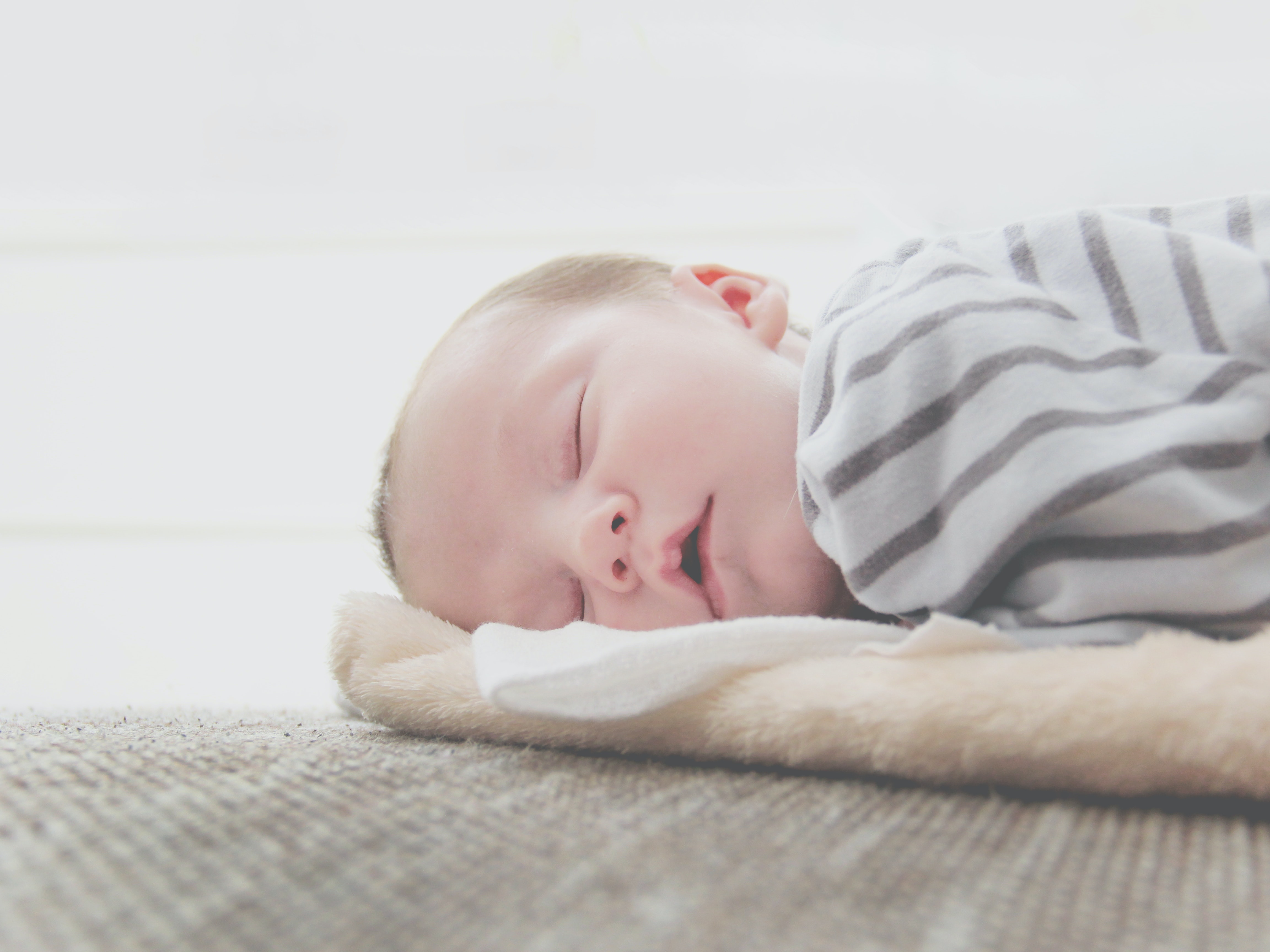 Bebeklerde uyku getiren yağlar hangileri? Uyku için hangi uçucu yağ?