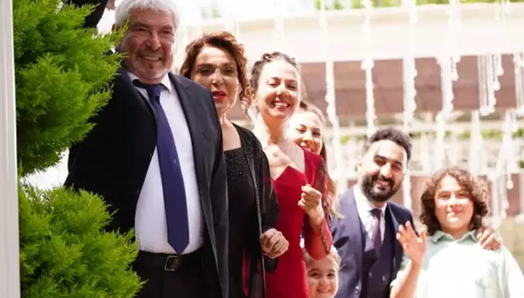 BENİM GÜZEL AİLEM DİZİSİNİN KONUSU NEDİR? 