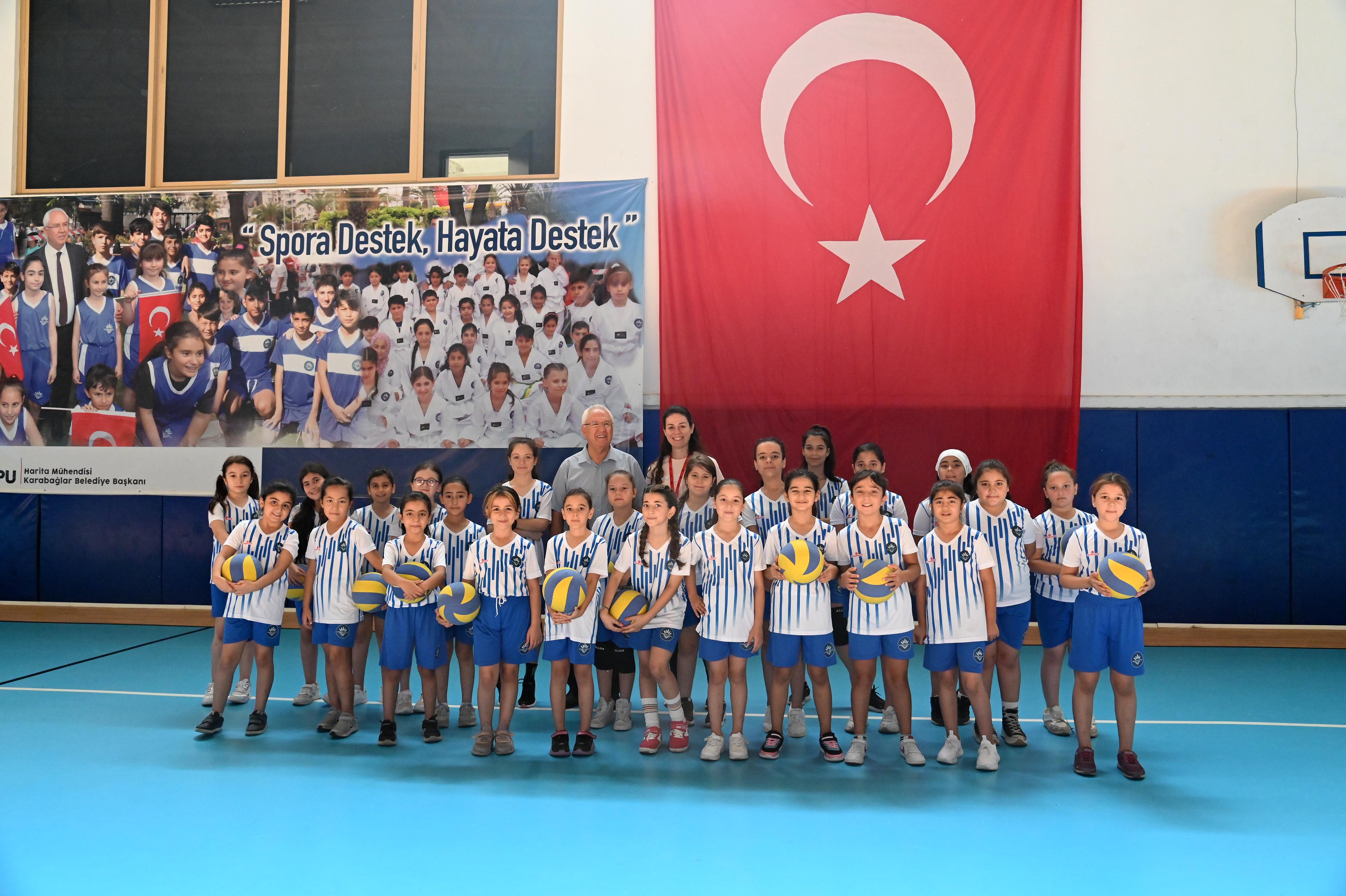 başkan Selvitopu yaz spor okulları ziyaret (6)