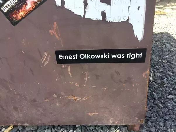 Ernest Olkowski Stickerları Nerede Bulunur