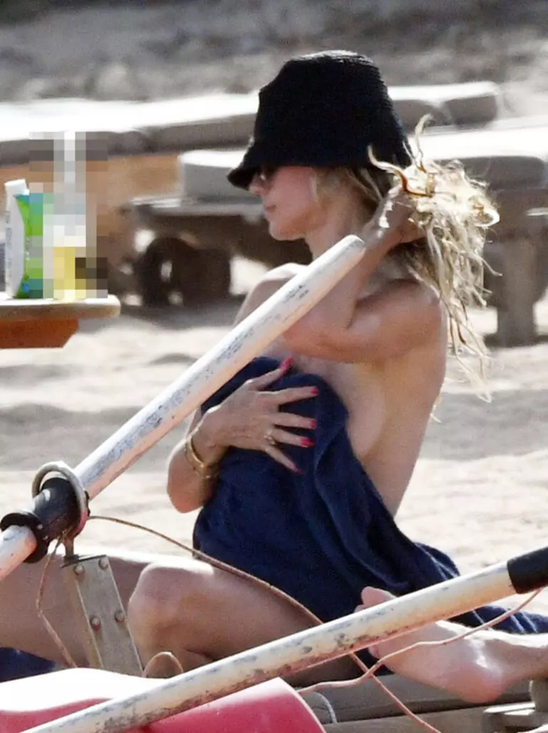 Heidi Klum ve Tom Kaulitz Aşk Tatilinde! Ünlü Model Üstsüz Güneşlendi%0A3