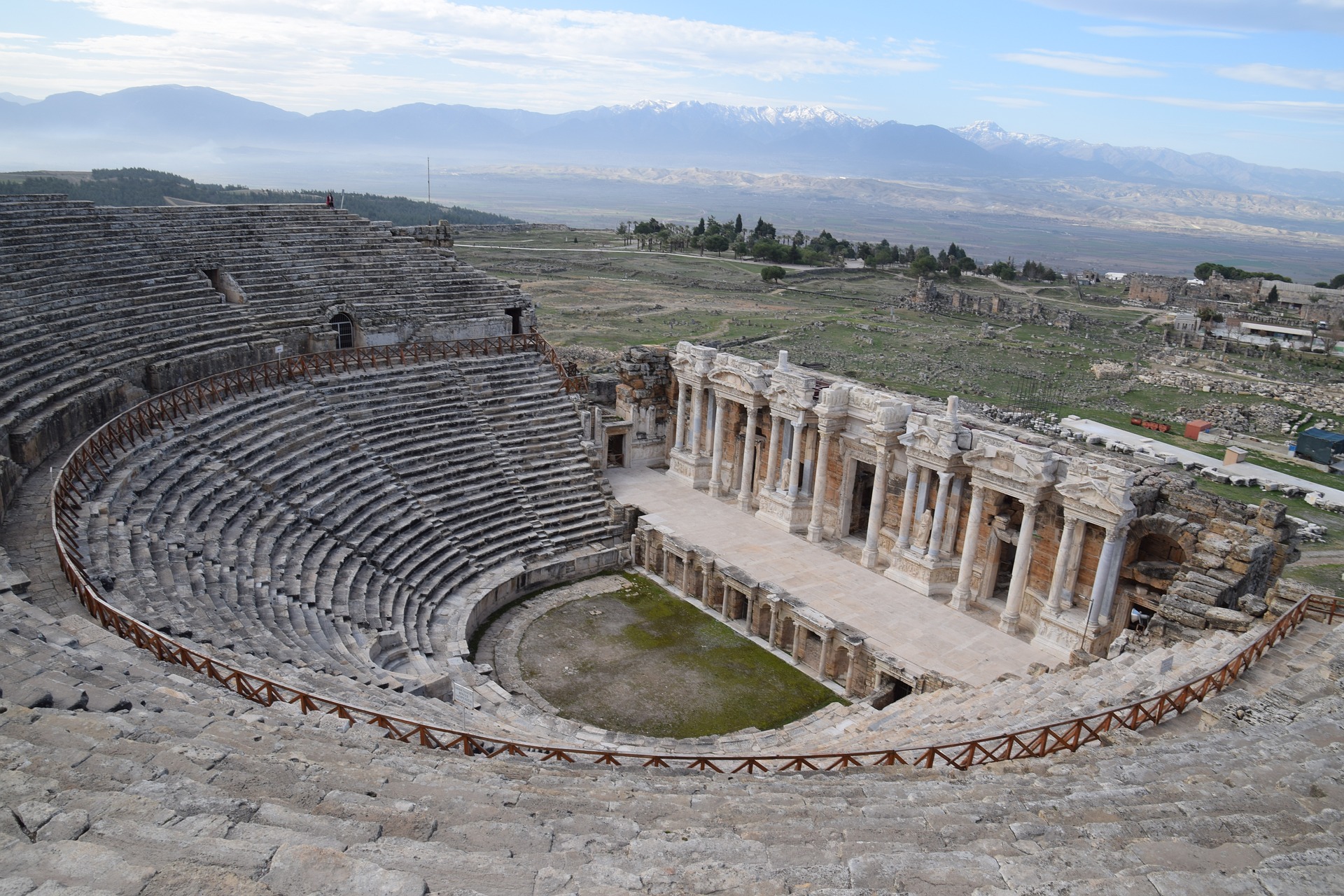 hierapolis-theatre-1282413_1920