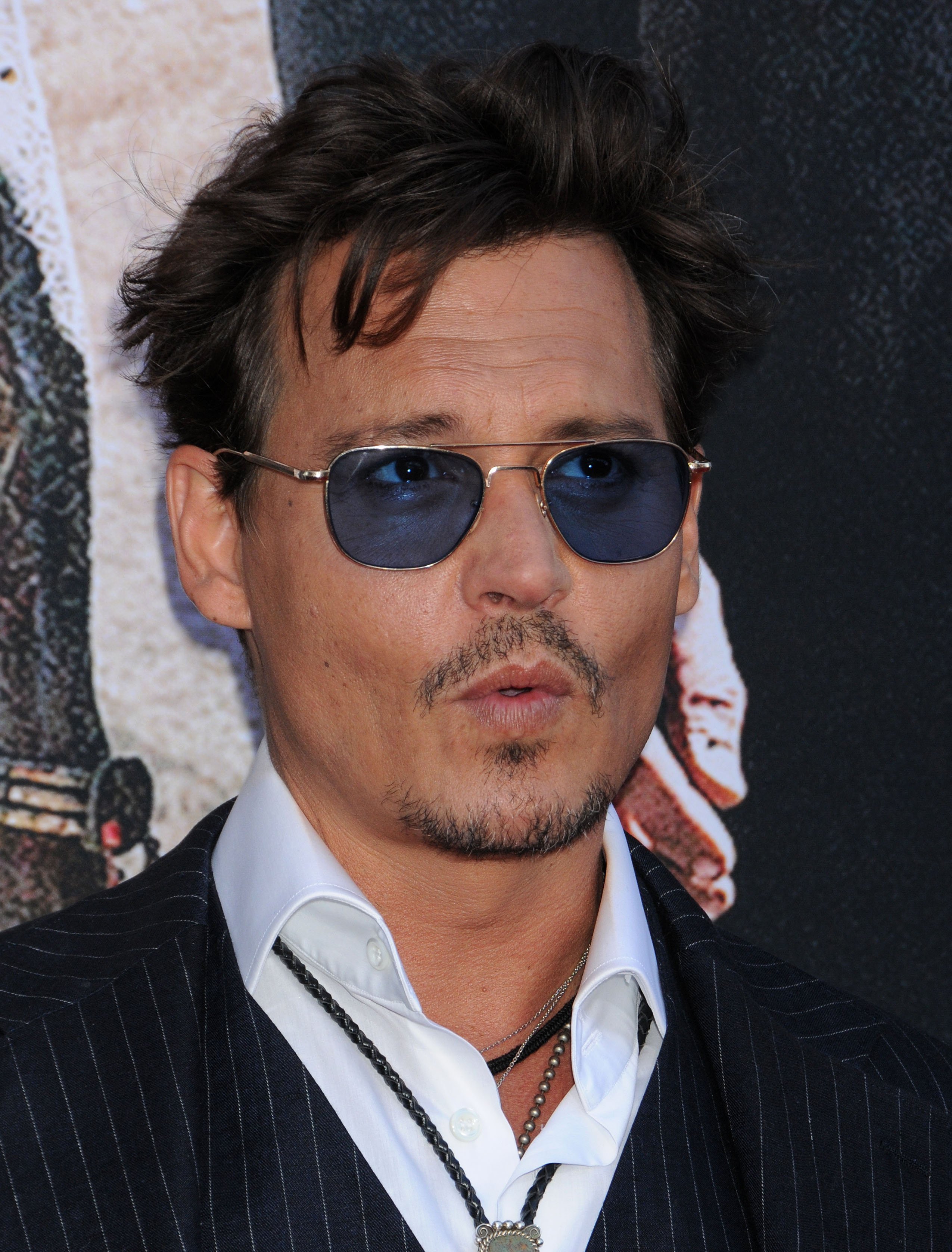 Johnny Depp otelde baygın bulundu! Johnny Depp öldü mü, intihar mı etti? Johnny Depp intihar iddiası3