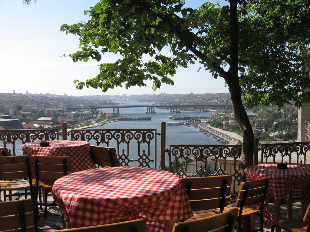 Pierre Loti Tepesi, İstanbul-Yeşilçam Filmlerindeki Romantizmi İsteyenlere