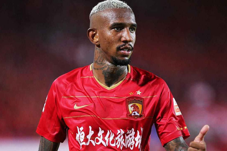 Anderson Talisca kaç yaşında?